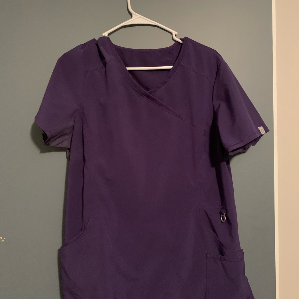 Cherokee infinity scrub top